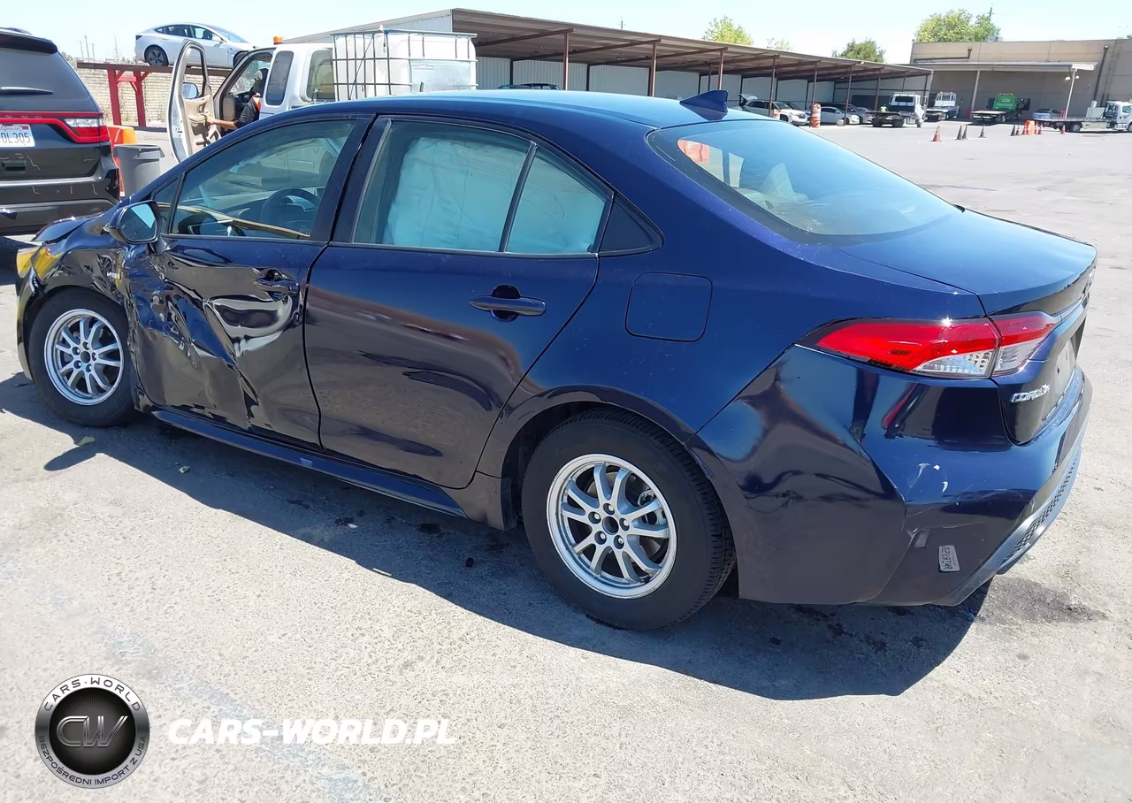 2021 Toyota Corolla Hybrid Le VIN:JTDEAMDE2MJ032447 - 3
