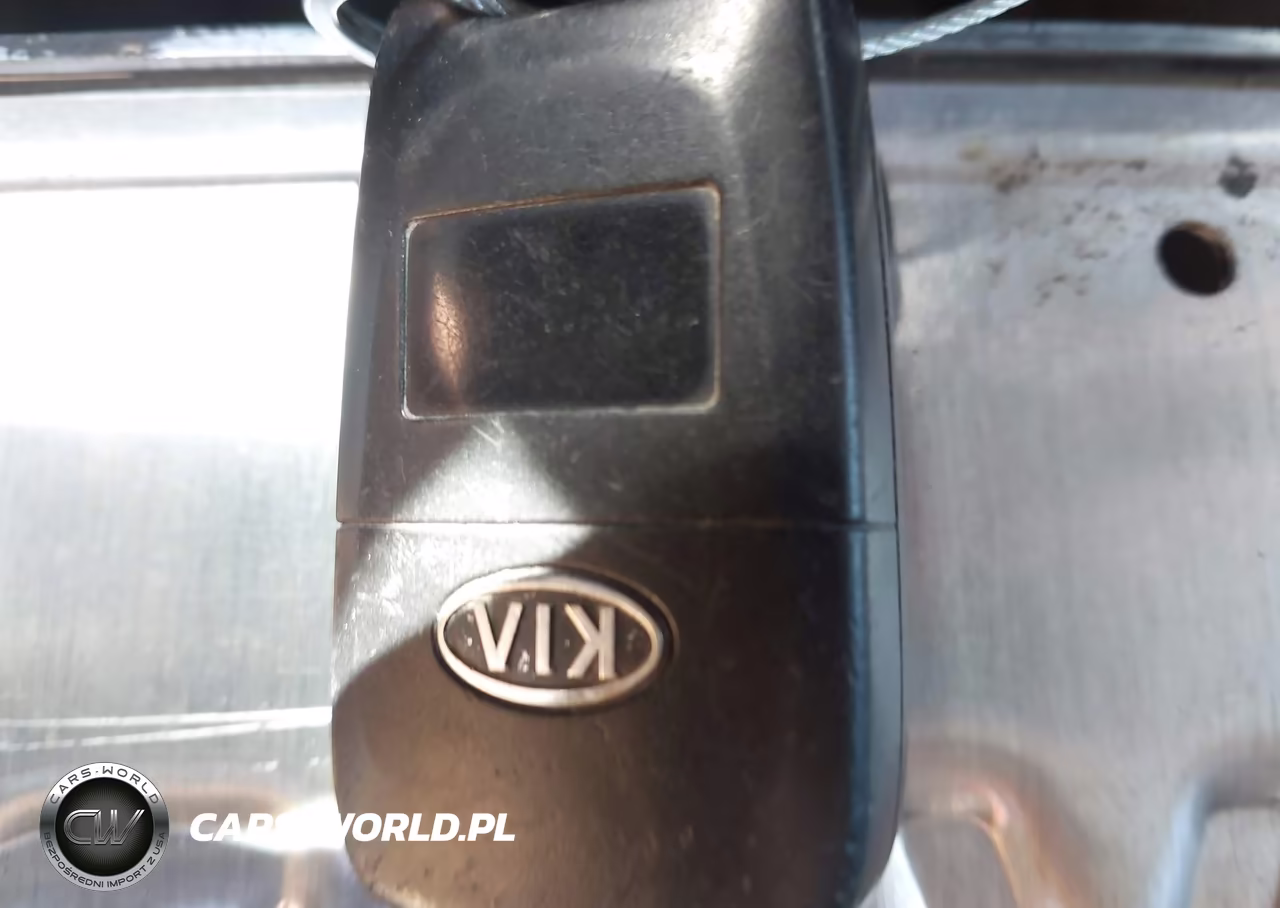 2011 Kia Soul + VIN:KNDJT2A24B7239052 - 11