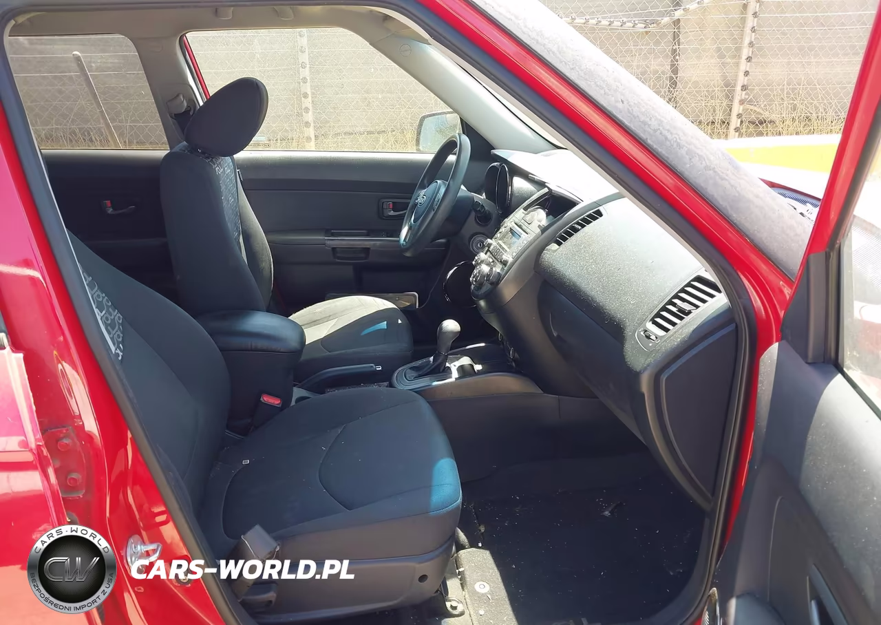 2011 Kia Soul + VIN:KNDJT2A24B7239052 - 5
