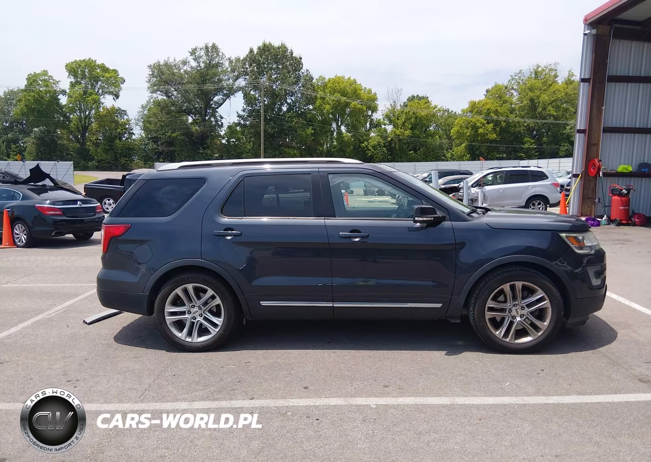 2017 Ford Explorer Xlt VIN:1FM5K7D85HGB03857 - 14