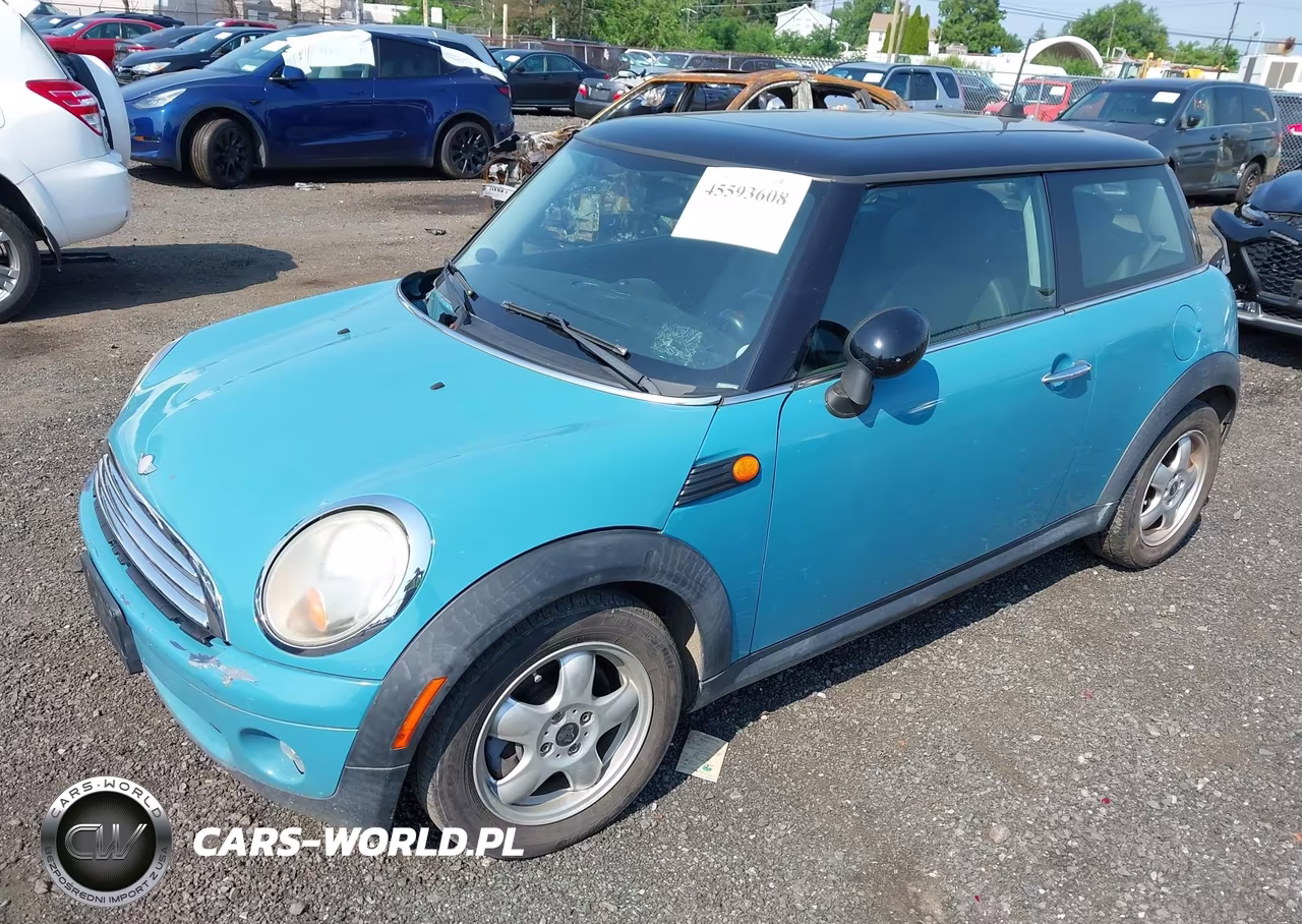 2010 Mini Cooper VIN:WMWMF3C57ATZ61619 - 2