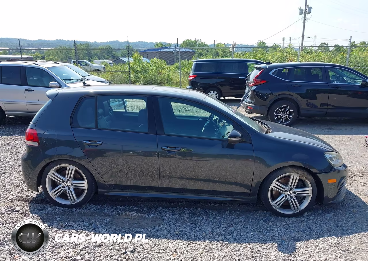 2013 Volkswagen Golf R 4-Door VIN:WVWPF7AJ0DW023486 - 13