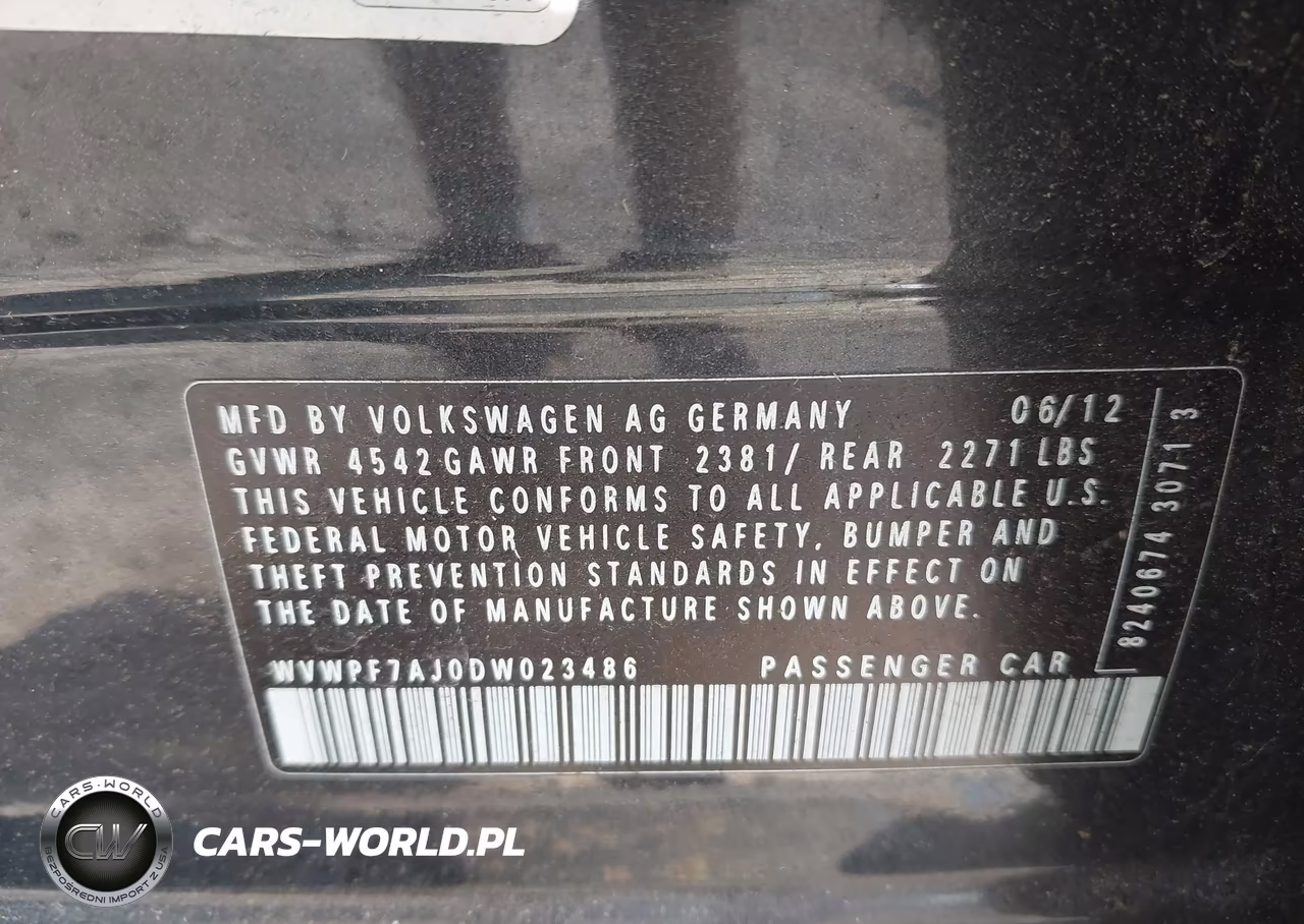 2013 Volkswagen Golf R 4-Door VIN:WVWPF7AJ0DW023486 - 9
