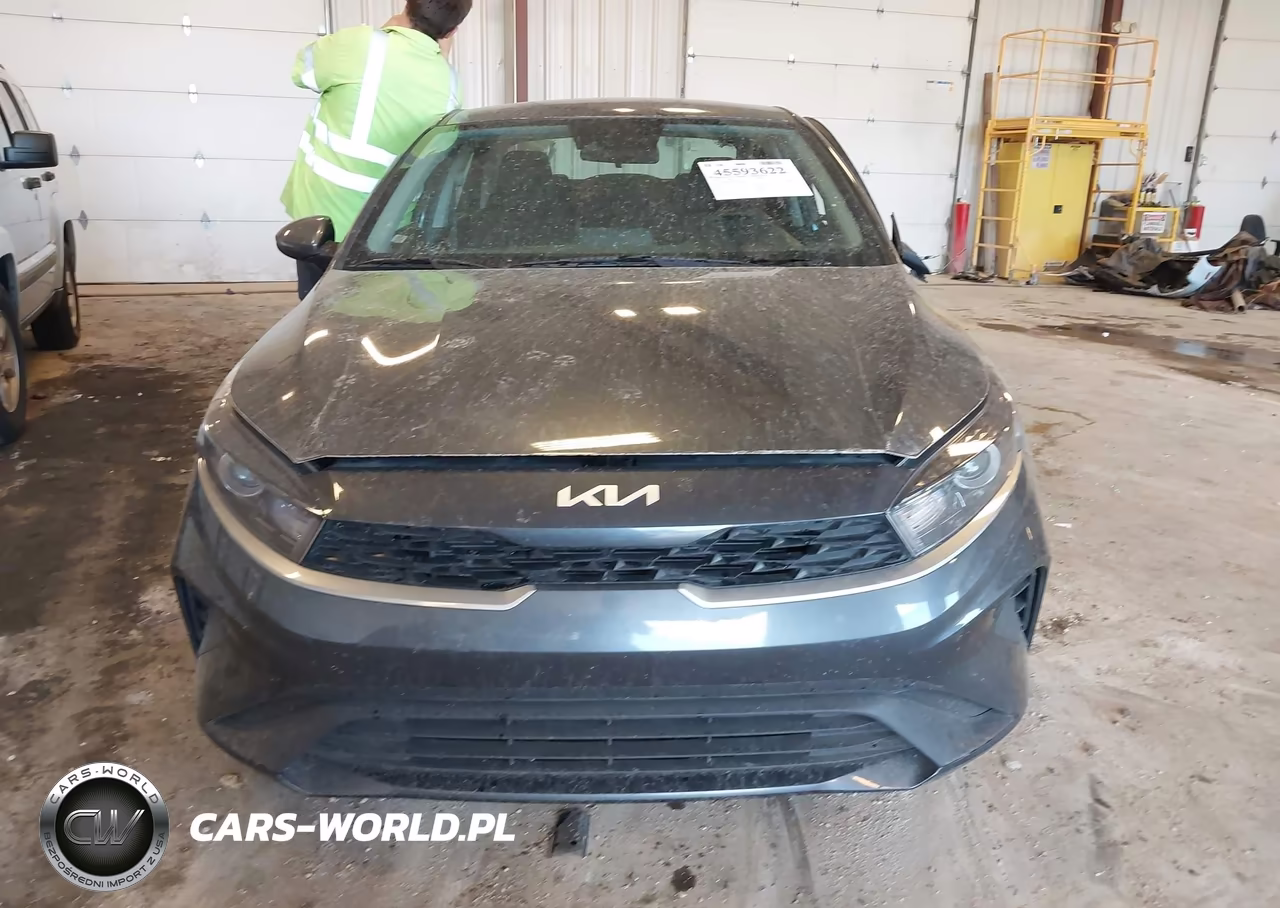 2024 Kia Forte Lxs VIN:3KPF24AD7RE738847 - 12