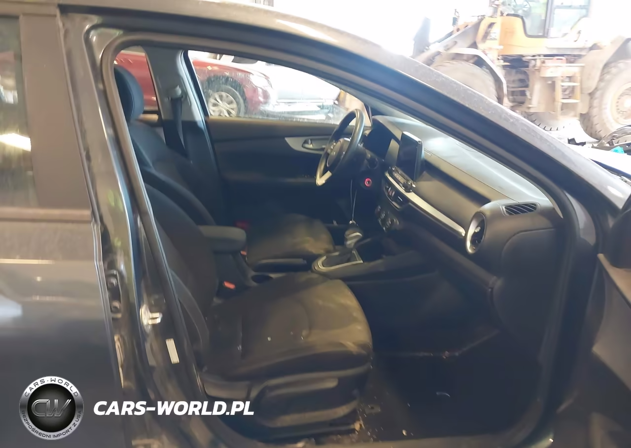 2024 Kia Forte Lxs VIN:3KPF24AD7RE738847 - 5