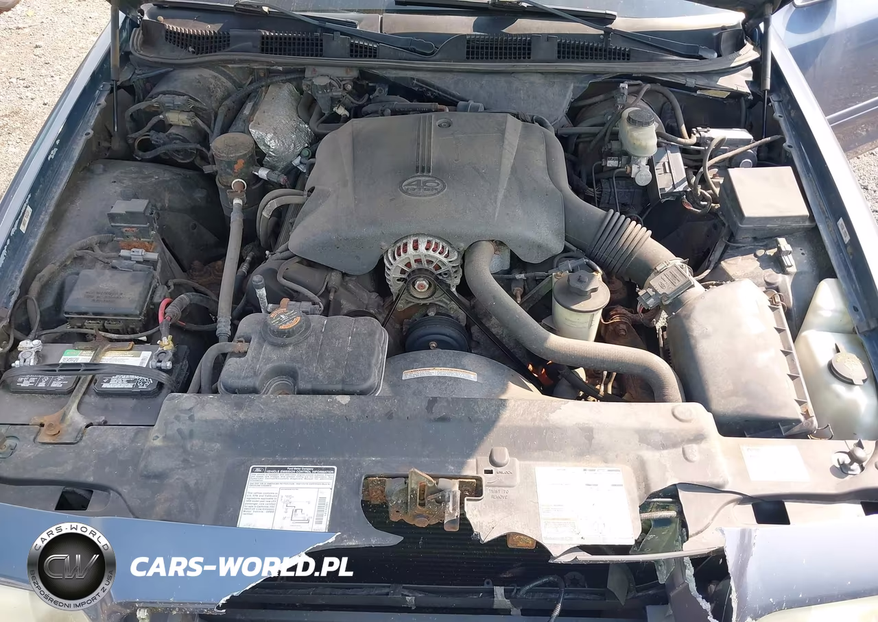 1998 Ford Crown Victoria VIN:2FAFP73W4WX180680 - 10