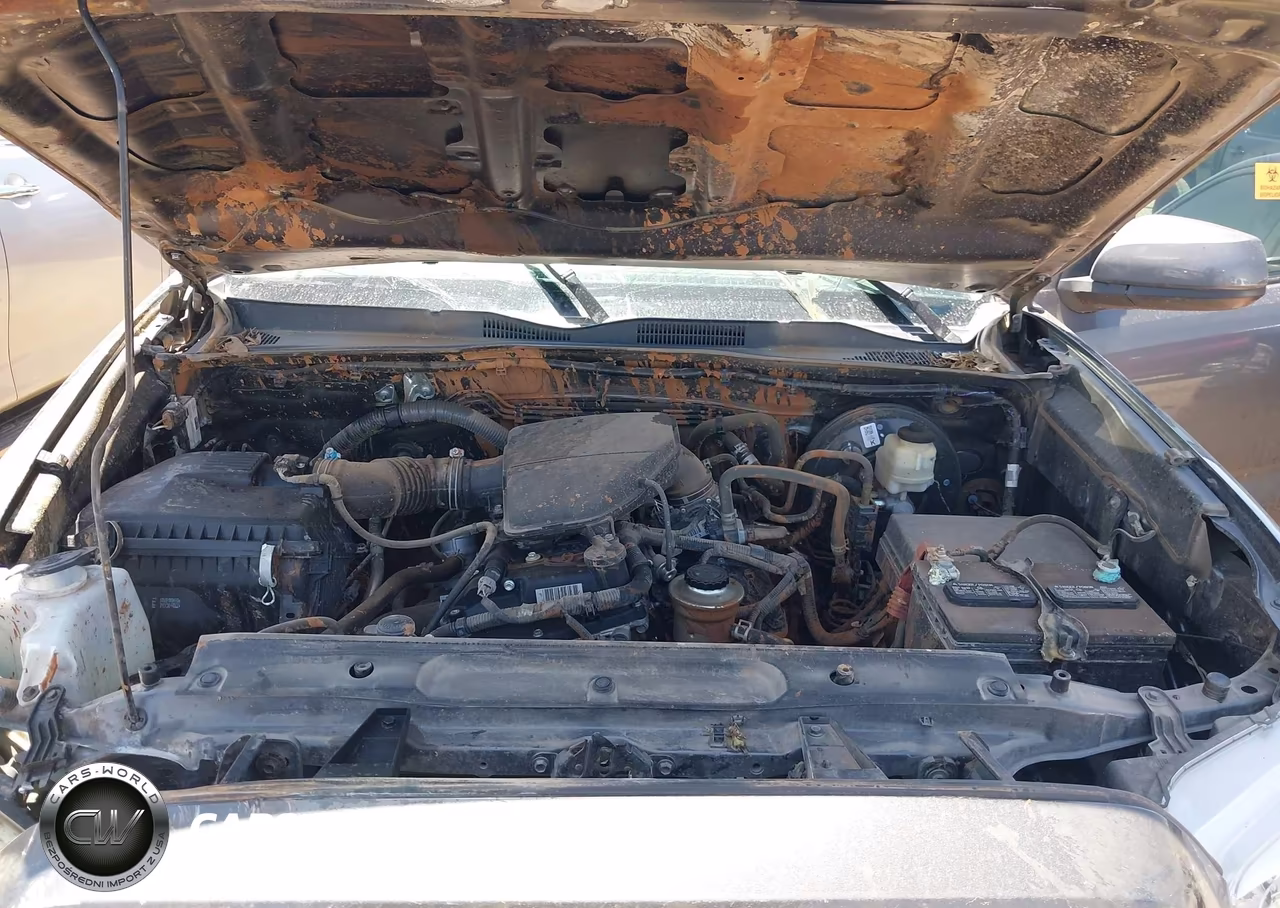 2022 Toyota Tacoma Sr VIN:3TYAX5GN9NT059264 - 10