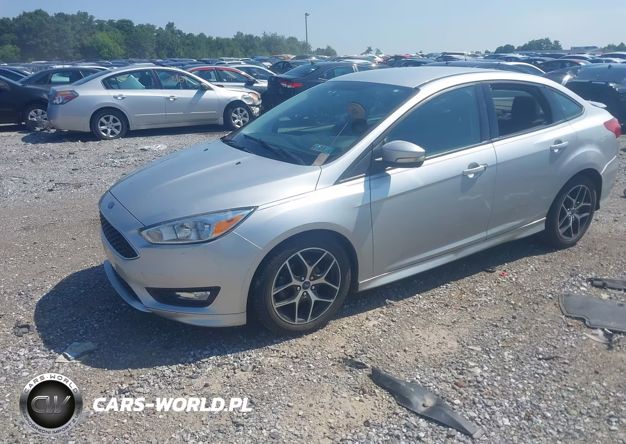 2016 Ford Focus Se VIN:1FADP3F24GL292354 - 2
