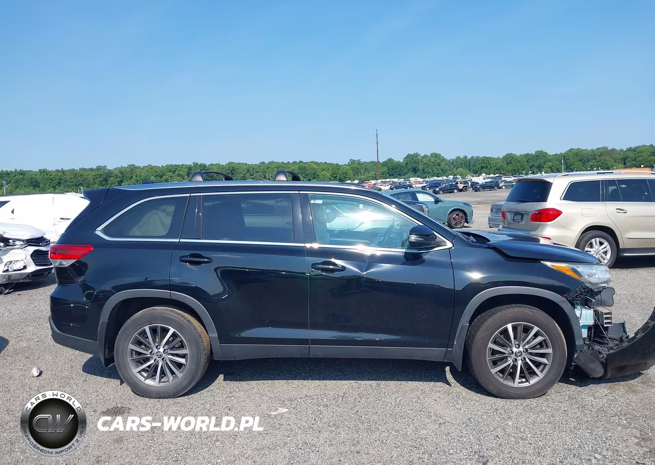 2019 Toyota Highlander Xle VIN:5TDJZRFH2KS565183 - 14