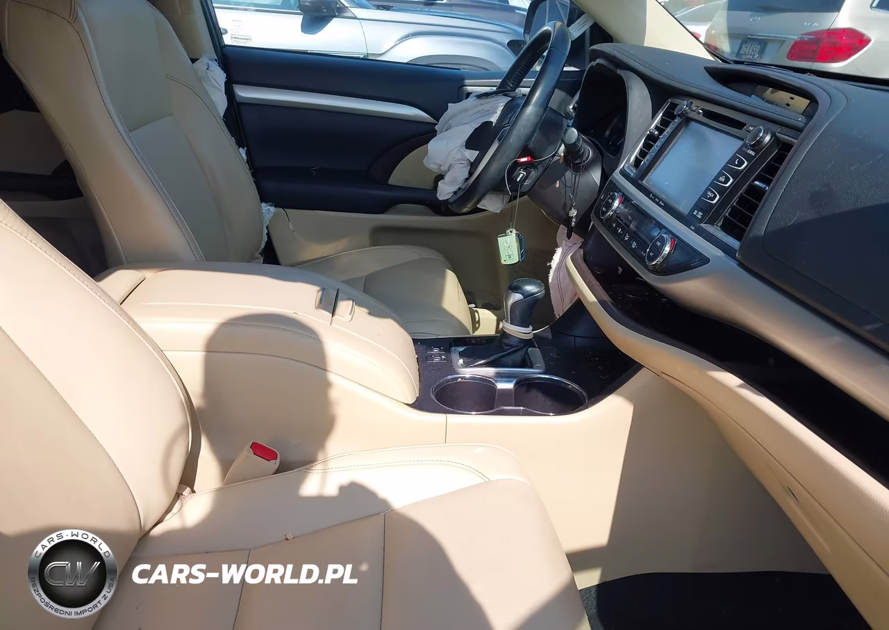 2019 Toyota Highlander Xle VIN:5TDJZRFH2KS565183 - 5