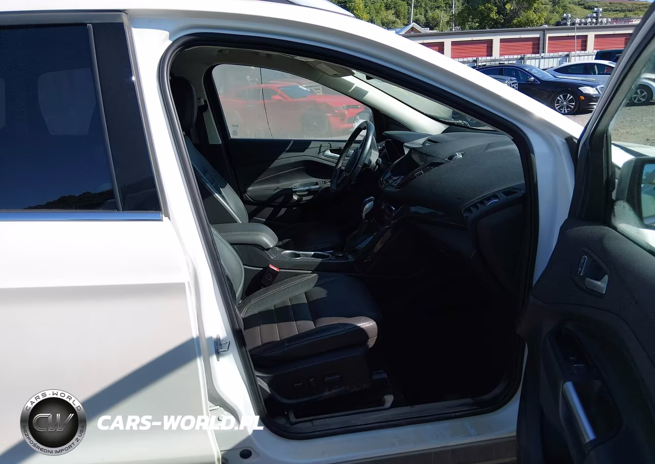 2016 Ford Escape Titanium VIN:1FMCU9J93GUA06988 - 5