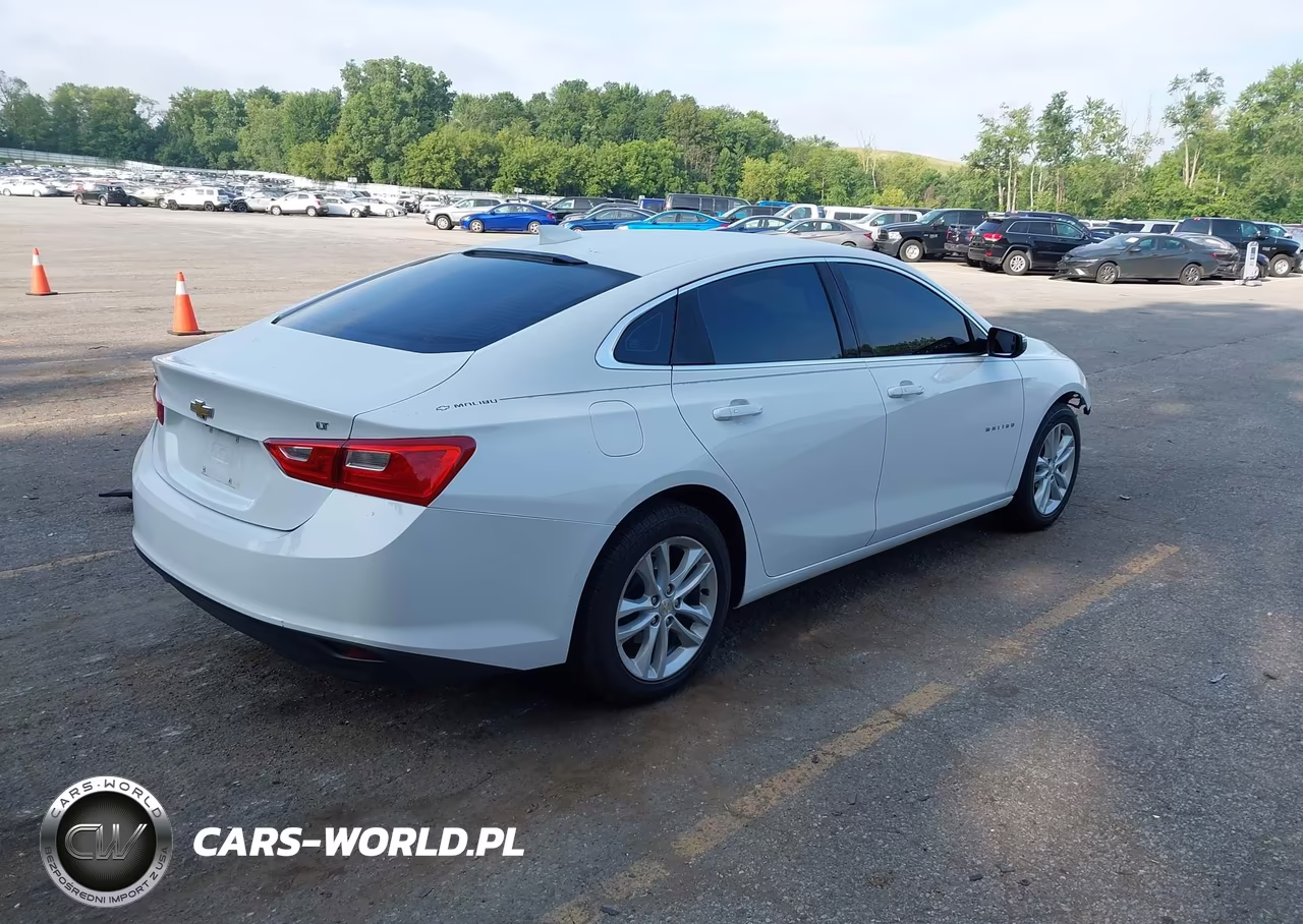 2017 Chevrolet Malibu 1Lt VIN:1G1ZE5STXHF204724 - 4