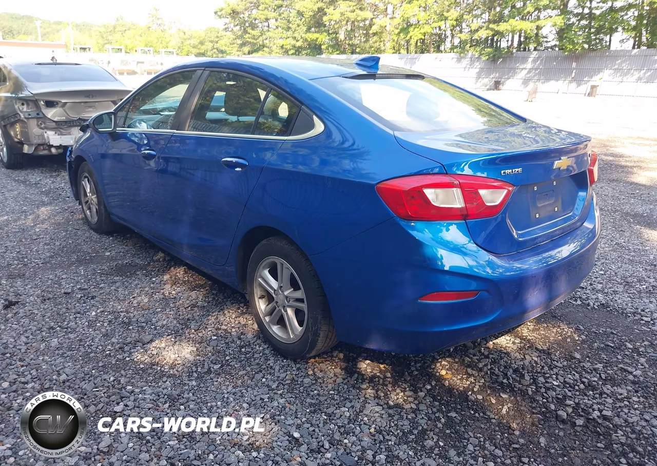 2017 Chevrolet Cruze Lt Auto VIN:1G1BE5SM9H7195003 - 3