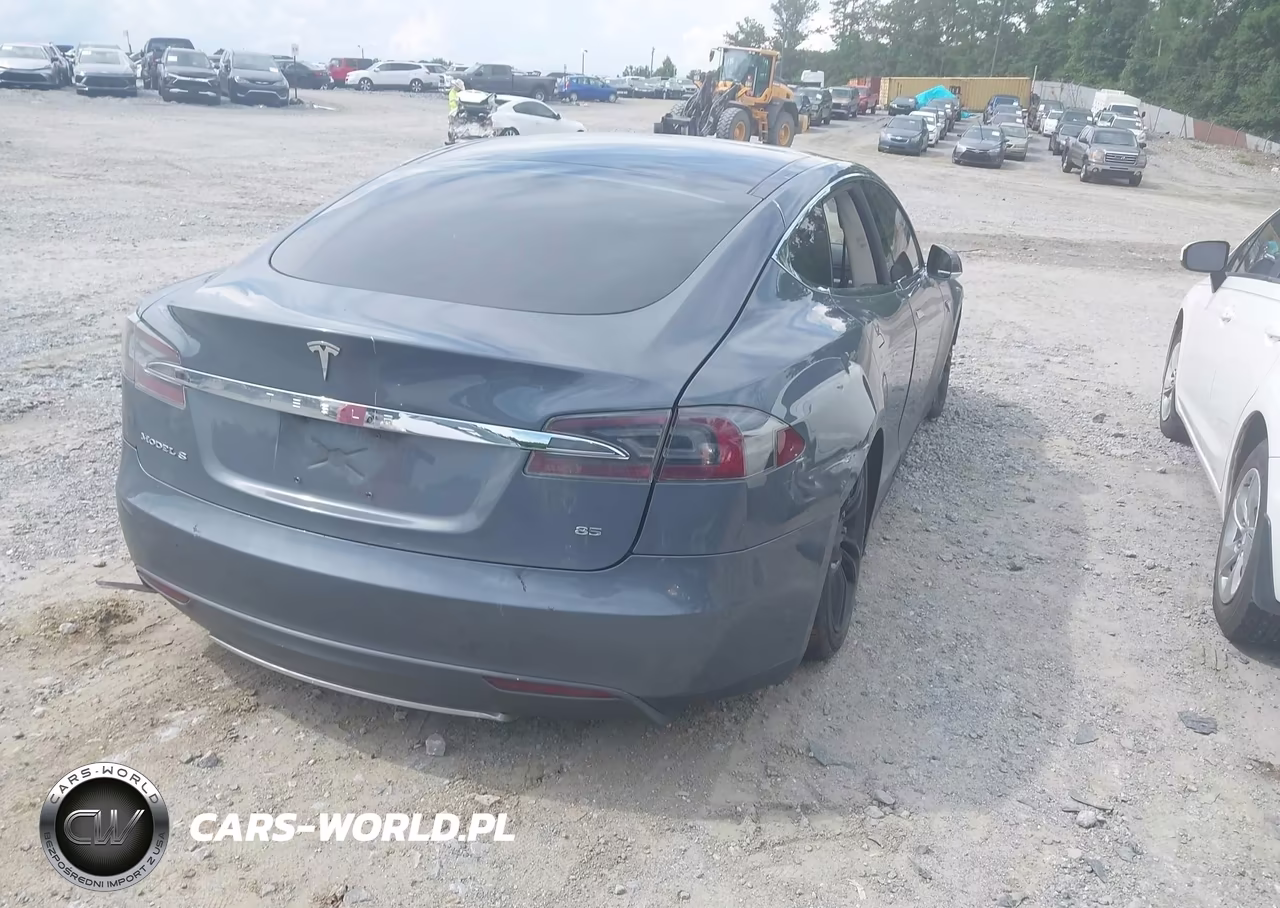 2013 Tesla Model S VIN:5YJSA1CN6DFP08389 - 4