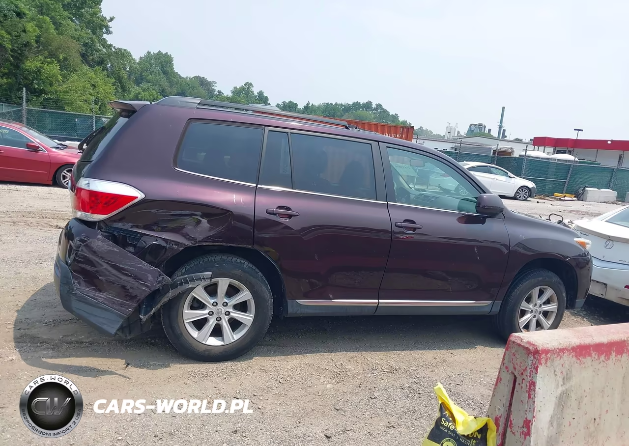 2012 Toyota Highlander Base V6 VIN:5TDBK3EH2CS104655 - 12