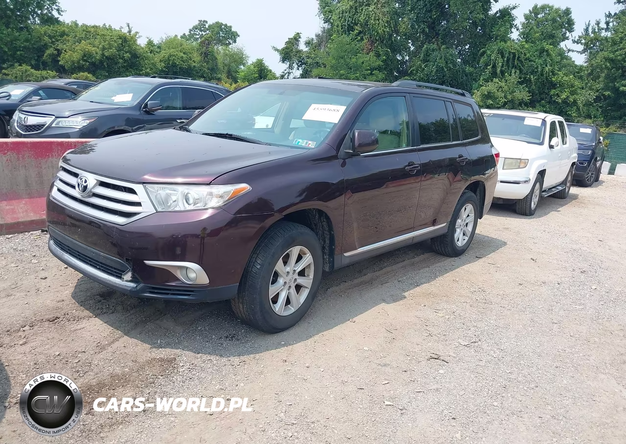 2012 Toyota Highlander Base V6 VIN:5TDBK3EH2CS104655 - 2