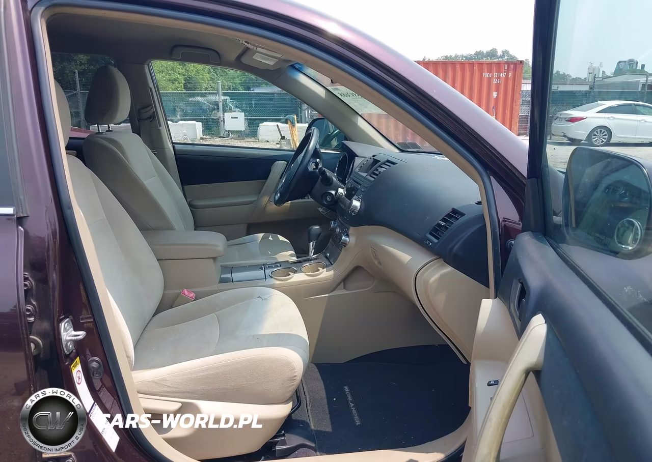 2012 Toyota Highlander Base V6 VIN:5TDBK3EH2CS104655 - 5