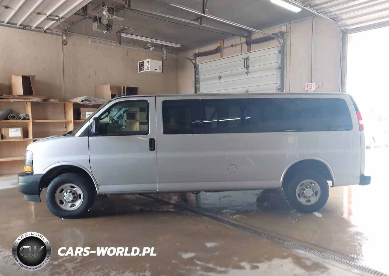 2020 Chevrolet Express Passenger Rwd 3500 Extended Wheelbase Ls VIN:1GAZGNFP6L1256753 - 19