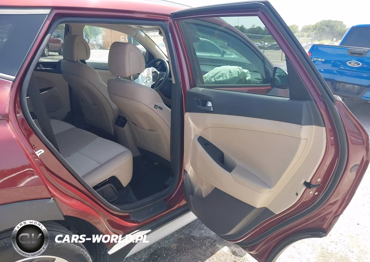 2017 Hyundai Tucson Sport VIN:KM8J3CA23HU391075 - 8
