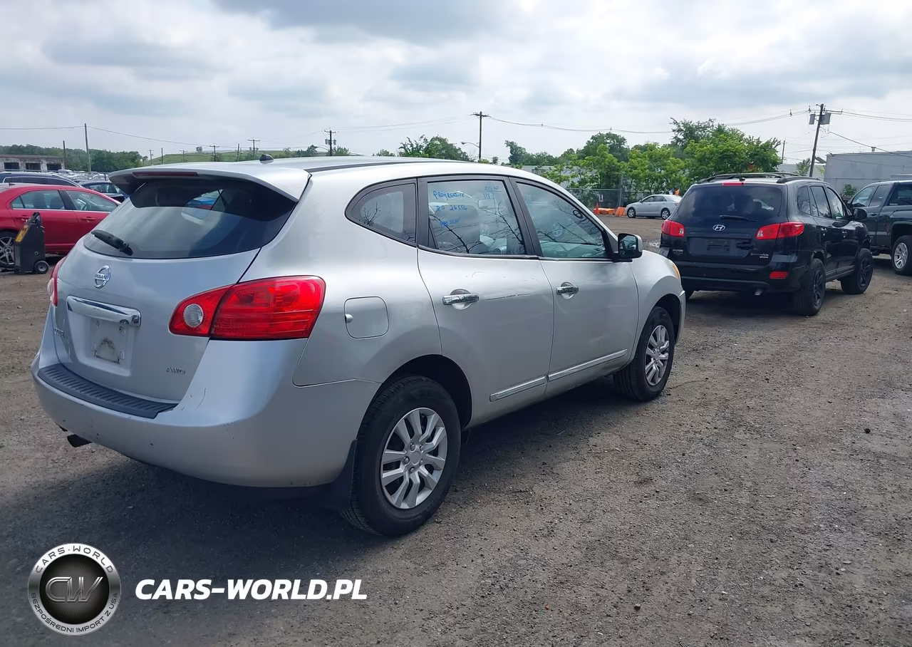2011 Nissan Rogue S VIN:JN8AS5MV9BW666201 - 4