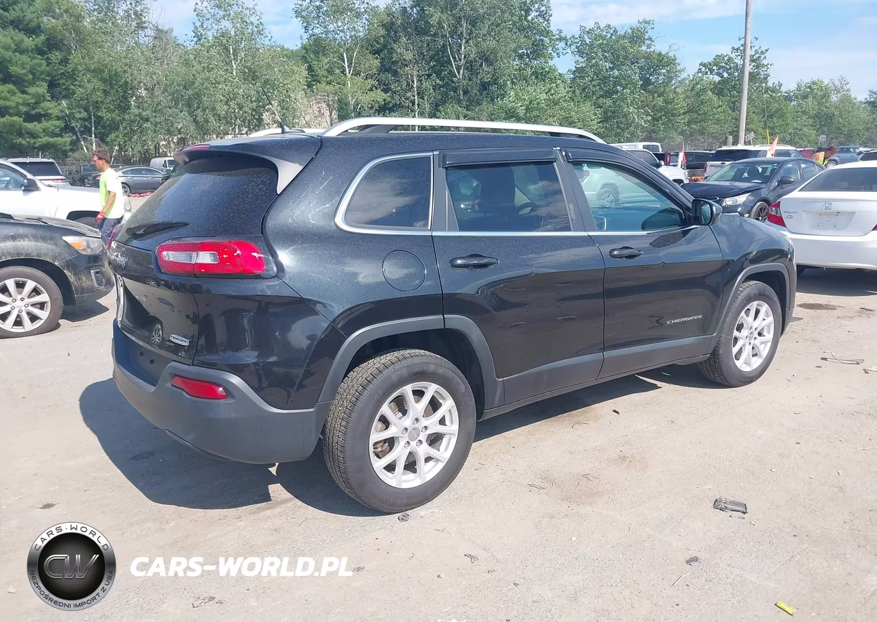 2014 Jeep Cherokee Latitude VIN:1C4PJMCB3EW220348 - 4