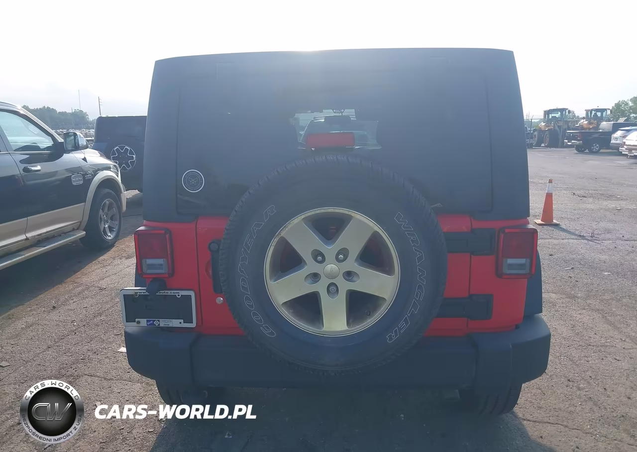 2017 Jeep Wrangler Unlimited Sport VIN:1C4BJWDG7HL579692 - 16