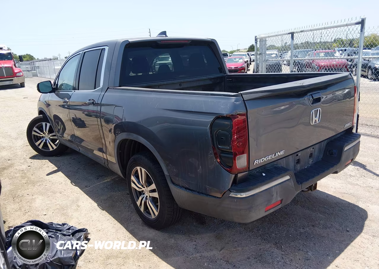2017 Honda Ridgeline Rts VIN:5FPYK3F4XHB015540 - 3