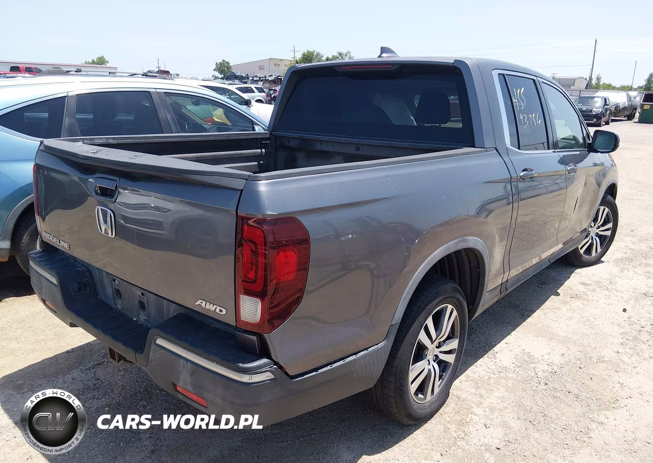 2017 Honda Ridgeline Rts VIN:5FPYK3F4XHB015540 - 4