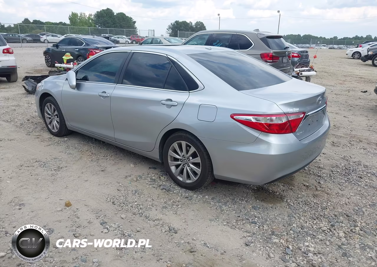 2017 Toyota Camry Xle VIN:4T1BF1FK2HU771159 - 3
