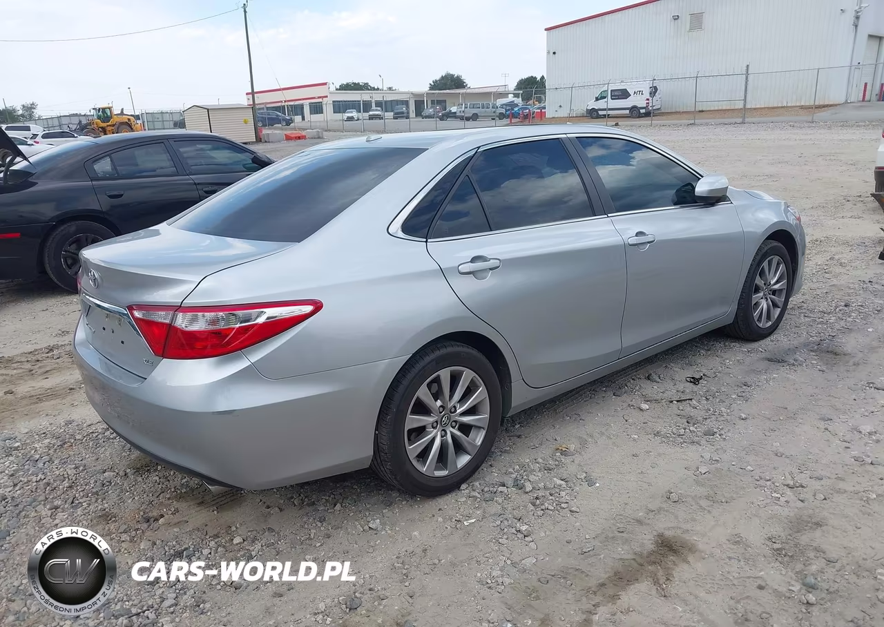 2017 Toyota Camry Xle VIN:4T1BF1FK2HU771159 - 4