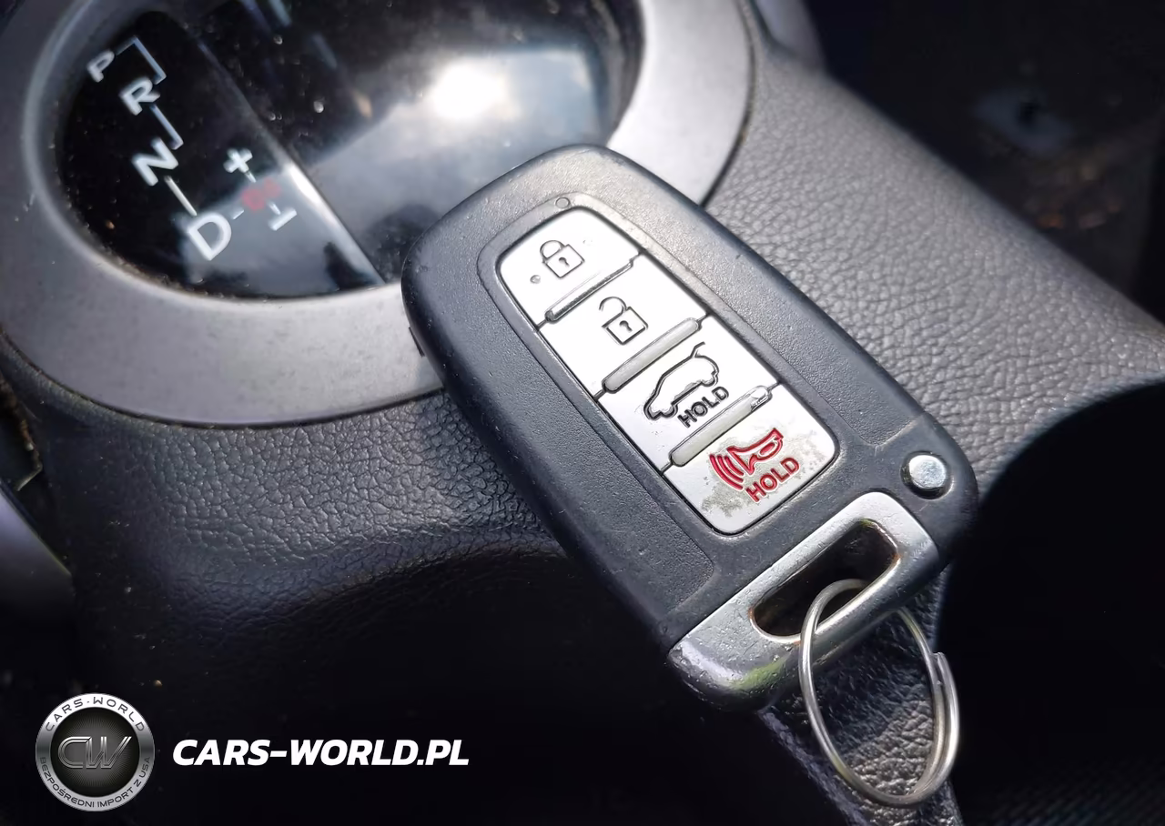2014 Hyundai Veloster Base W-Black VIN:KMHTC6AD1EU192534 - 11