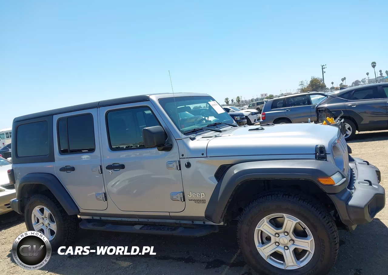 2020 Jeep Wrangler Unlimited Sport S 4X4 VIN:1C4HJXDG8LW284415 - 13