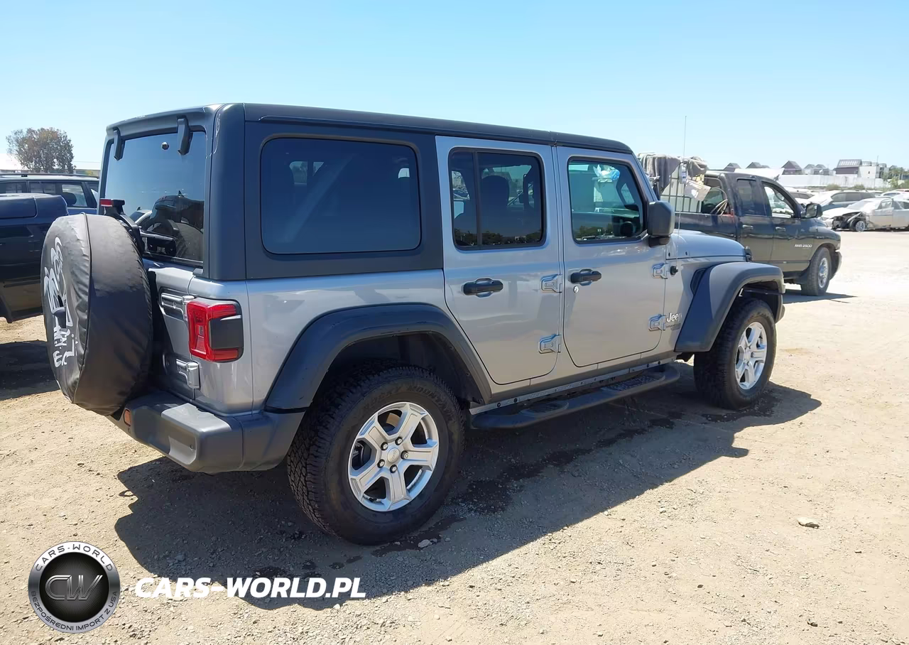 2020 Jeep Wrangler Unlimited Sport S 4X4 VIN:1C4HJXDG8LW284415 - 4