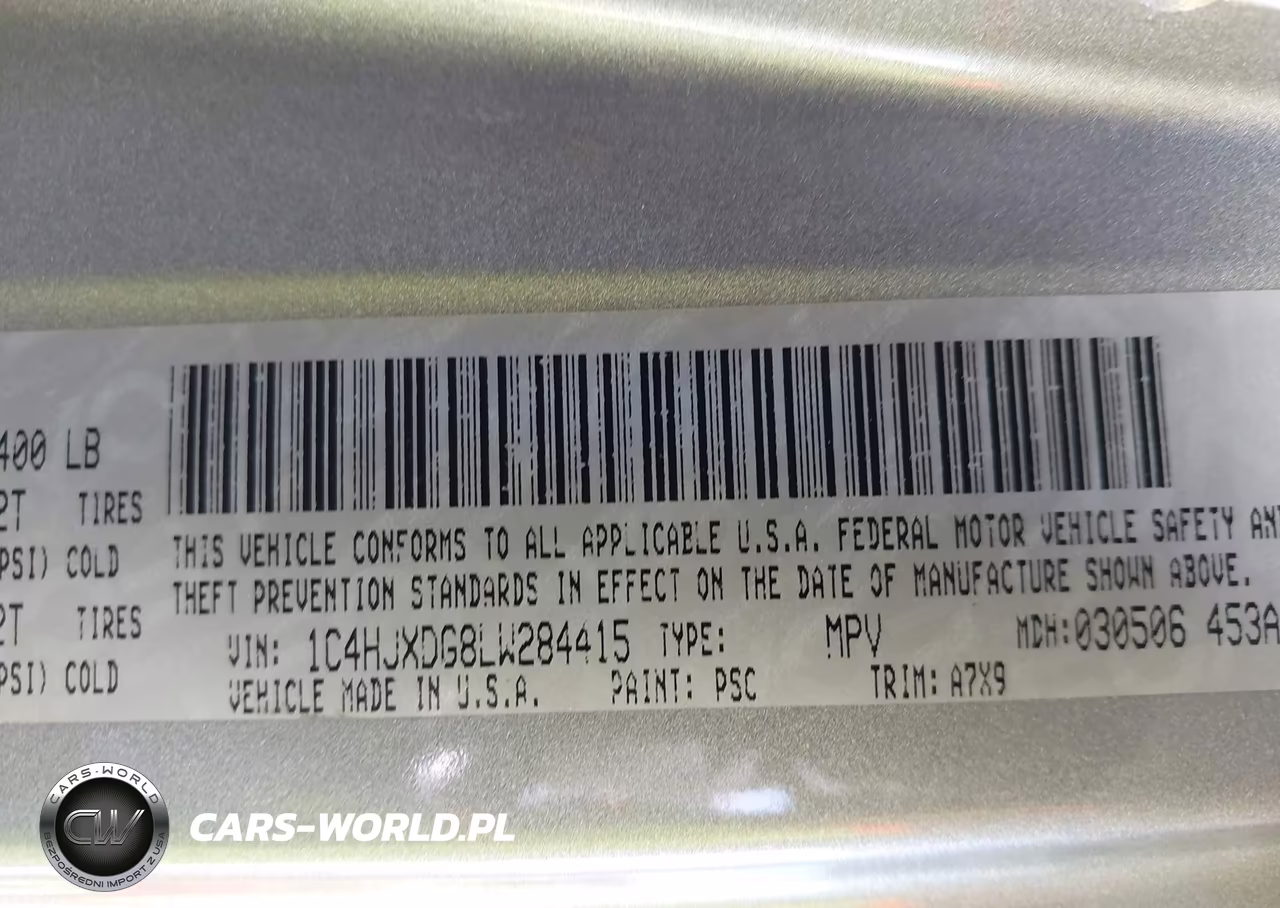 2020 Jeep Wrangler Unlimited Sport S 4X4 VIN:1C4HJXDG8LW284415 - 9