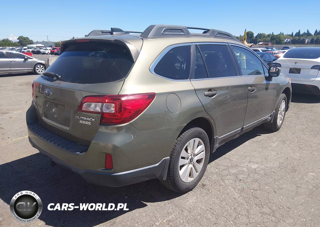 2016 Subaru Outback 2.5I Premium VIN:4S4BSACC2G3262475 - 4