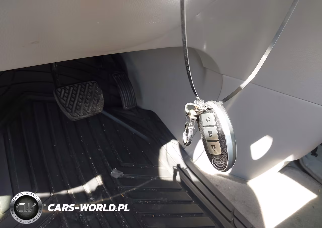 2013 Nissan Quest S VIN:JN8AE2KP8D9070587 - 11