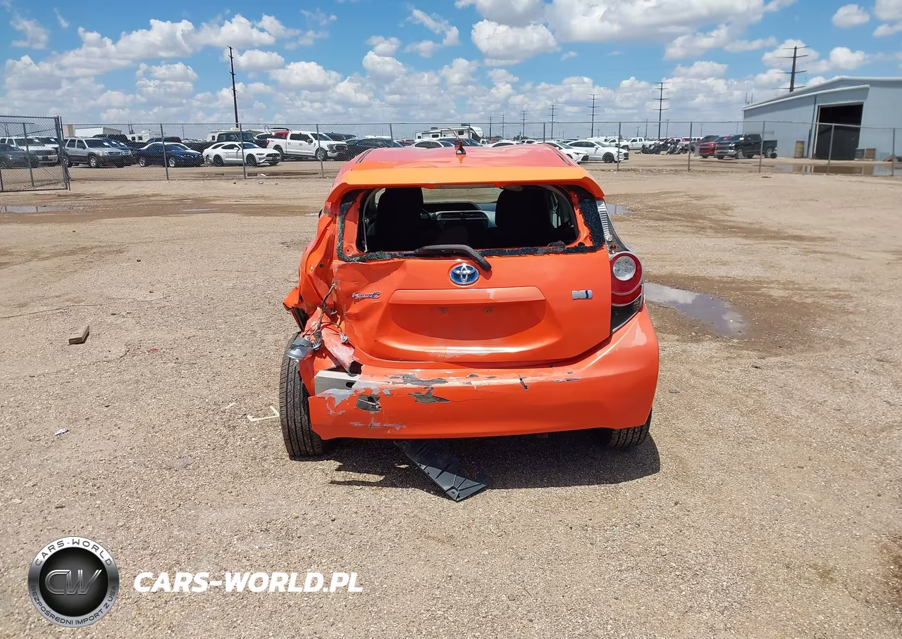 2012 Toyota Prius C Two VIN:JTDKDTB33C1003494 - 6