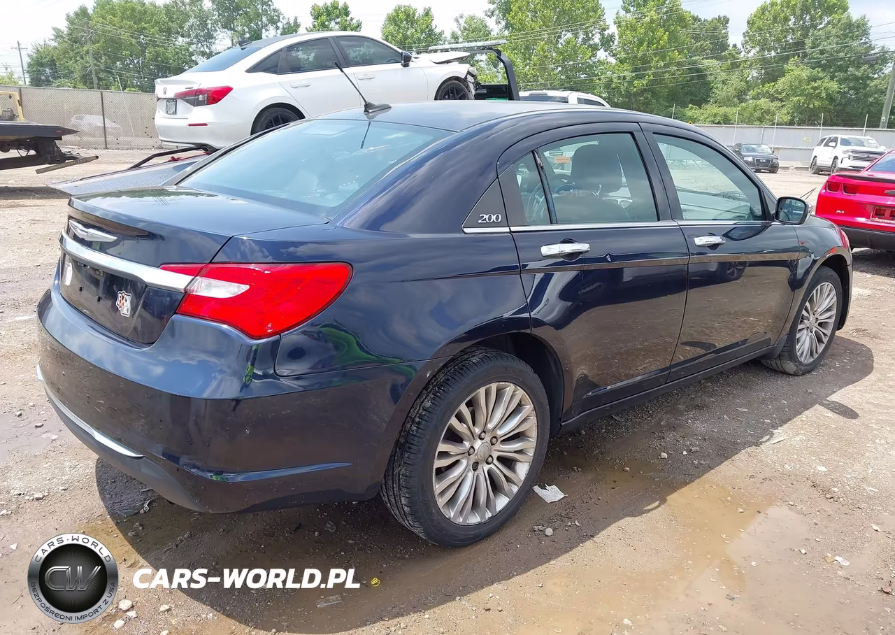 2012 Chrysler 200 Limited VIN:1C3CCBCB1CN123833 - 4