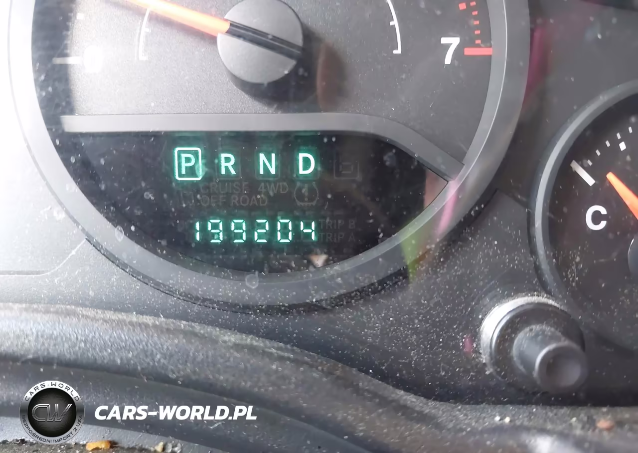 2009 Jeep Wrangler Unlimited X VIN:1J4GA39109L705234 - 15