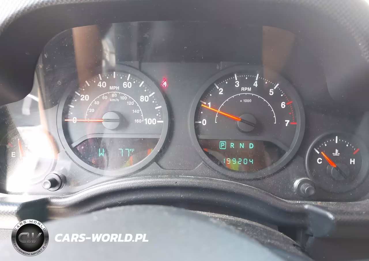 2009 Jeep Wrangler Unlimited X VIN:1J4GA39109L705234 - 7