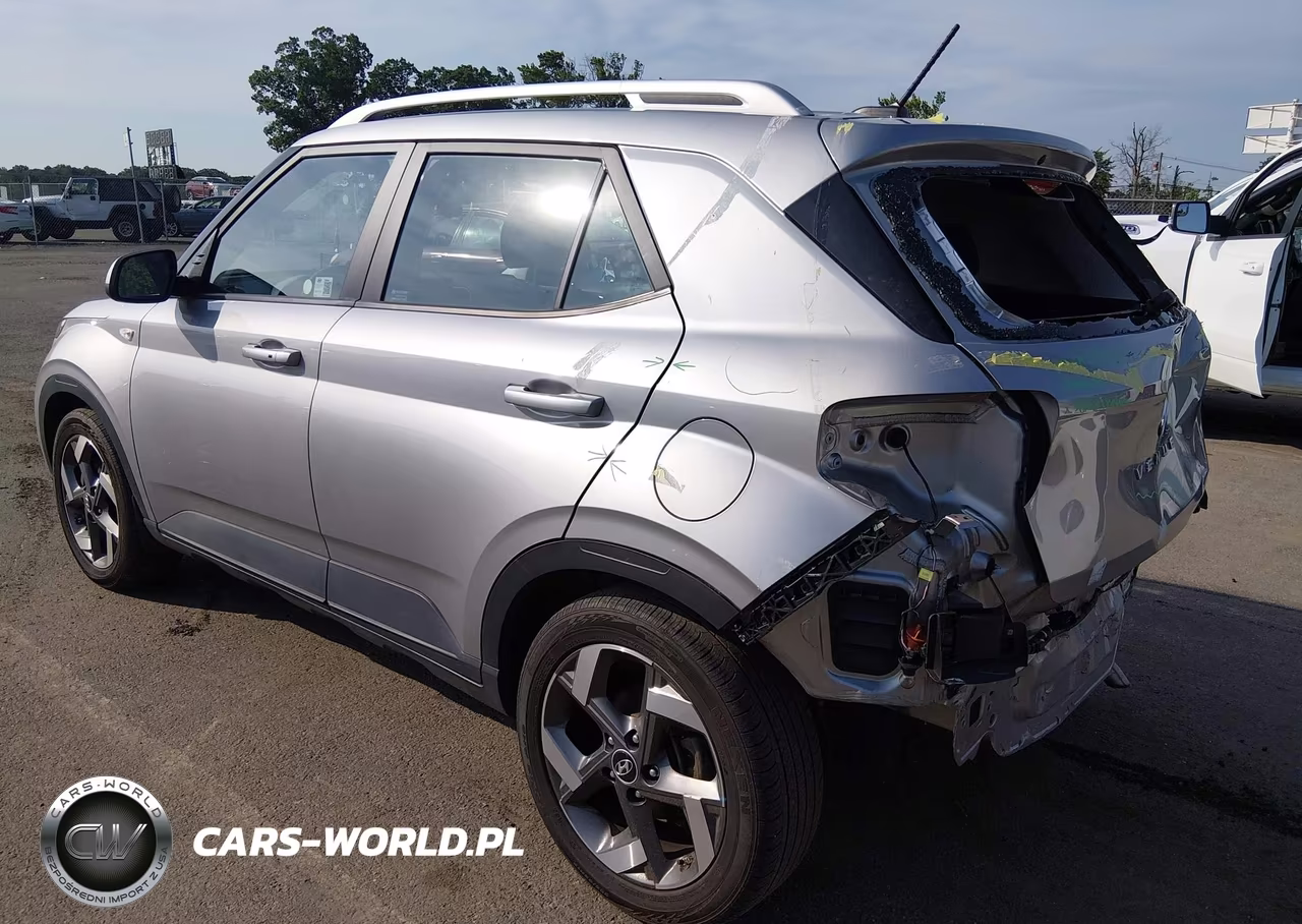 2024 Hyundai Venue Sel VIN:KMHRC8A38RU309108 - 3