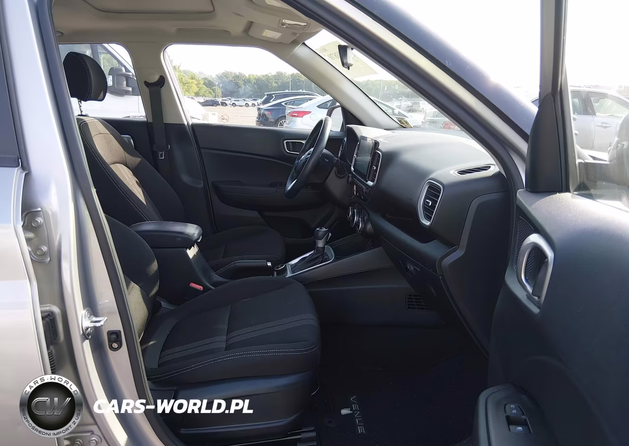 2024 Hyundai Venue Sel VIN:KMHRC8A38RU309108 - 5