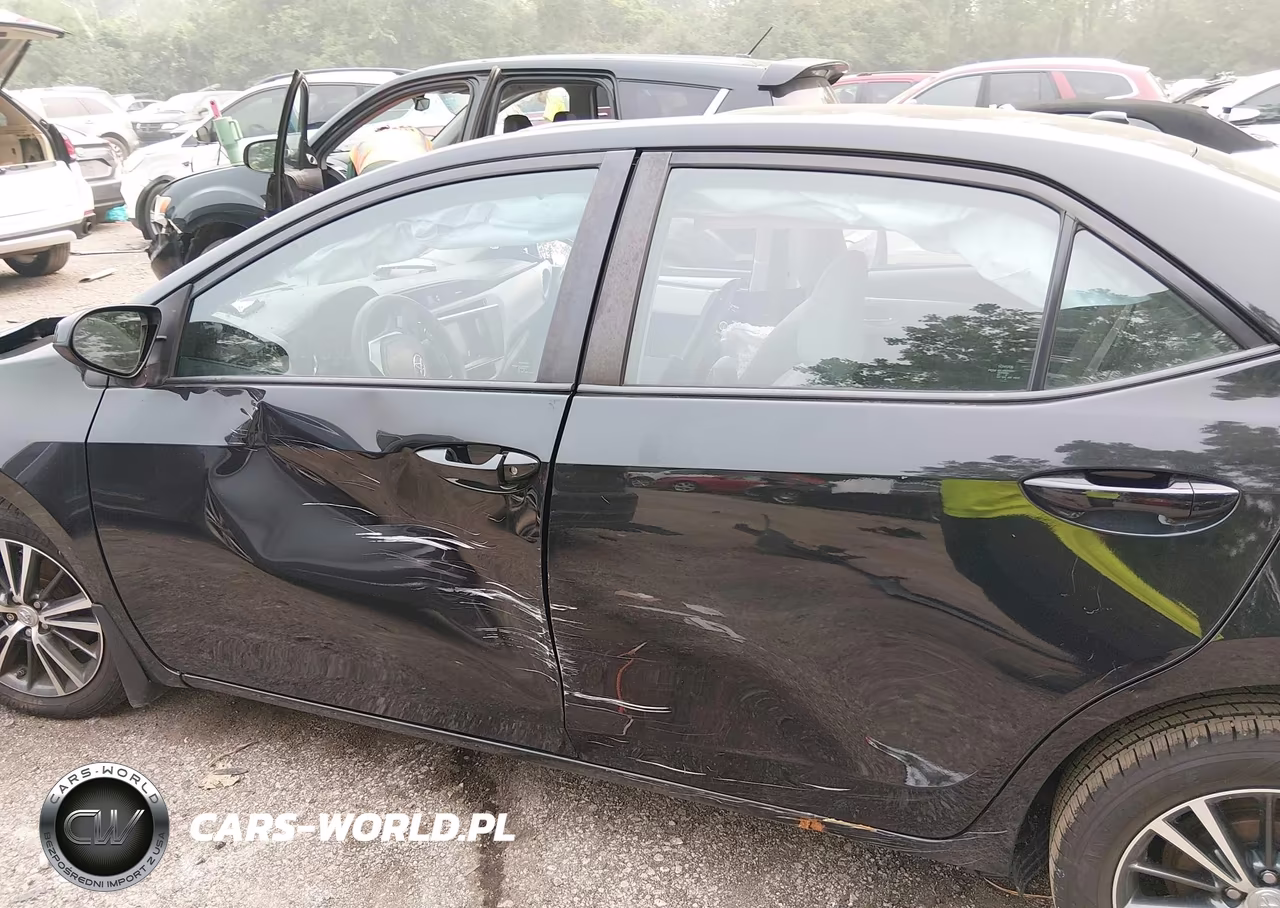 2018 Toyota Corolla Le VIN:2T1BURHE5JC106713 - 15