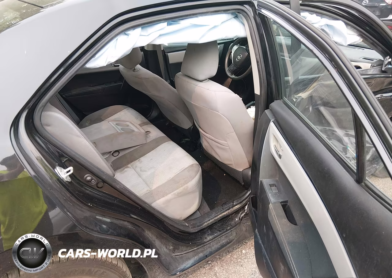 2018 Toyota Corolla Le VIN:2T1BURHE5JC106713 - 8