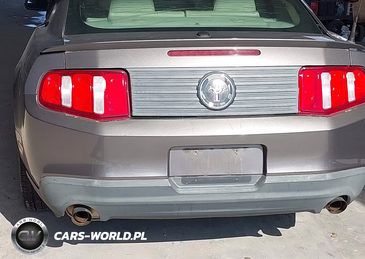 2011 Ford Mustang V6 Premium VIN:1ZVBP8AM2B5155480 - 17