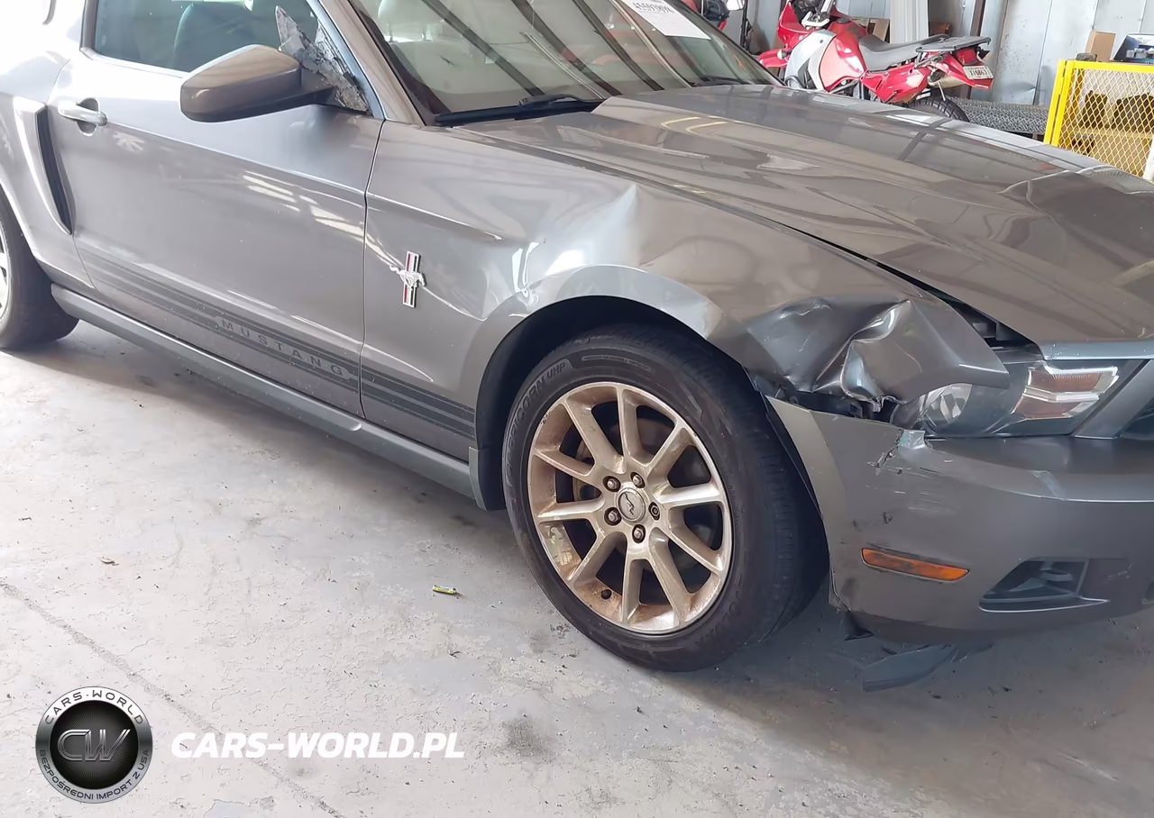 2011 Ford Mustang V6 Premium VIN:1ZVBP8AM2B5155480 - 6