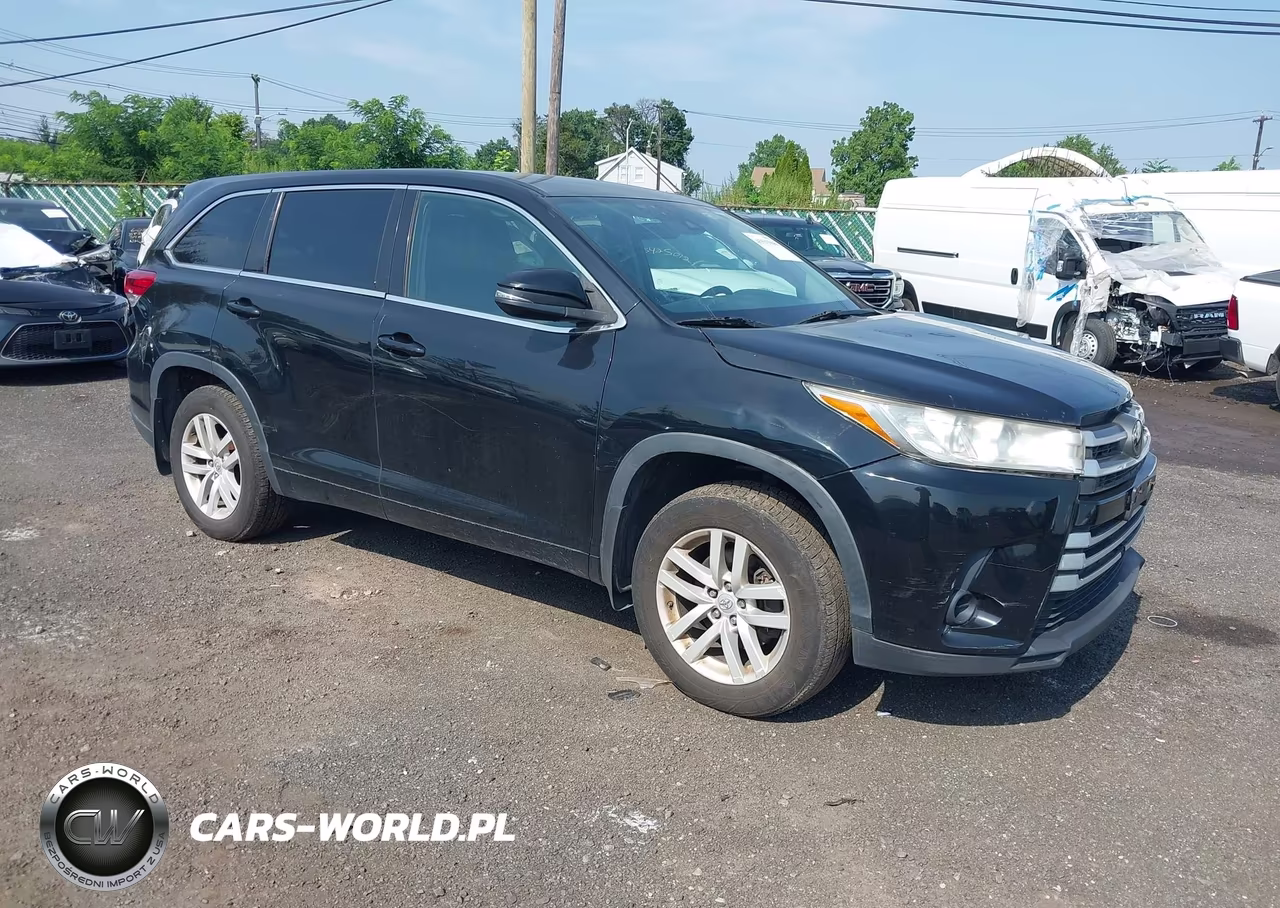 2017 Toyota Highlander Le – zdjęcie 1 z 16