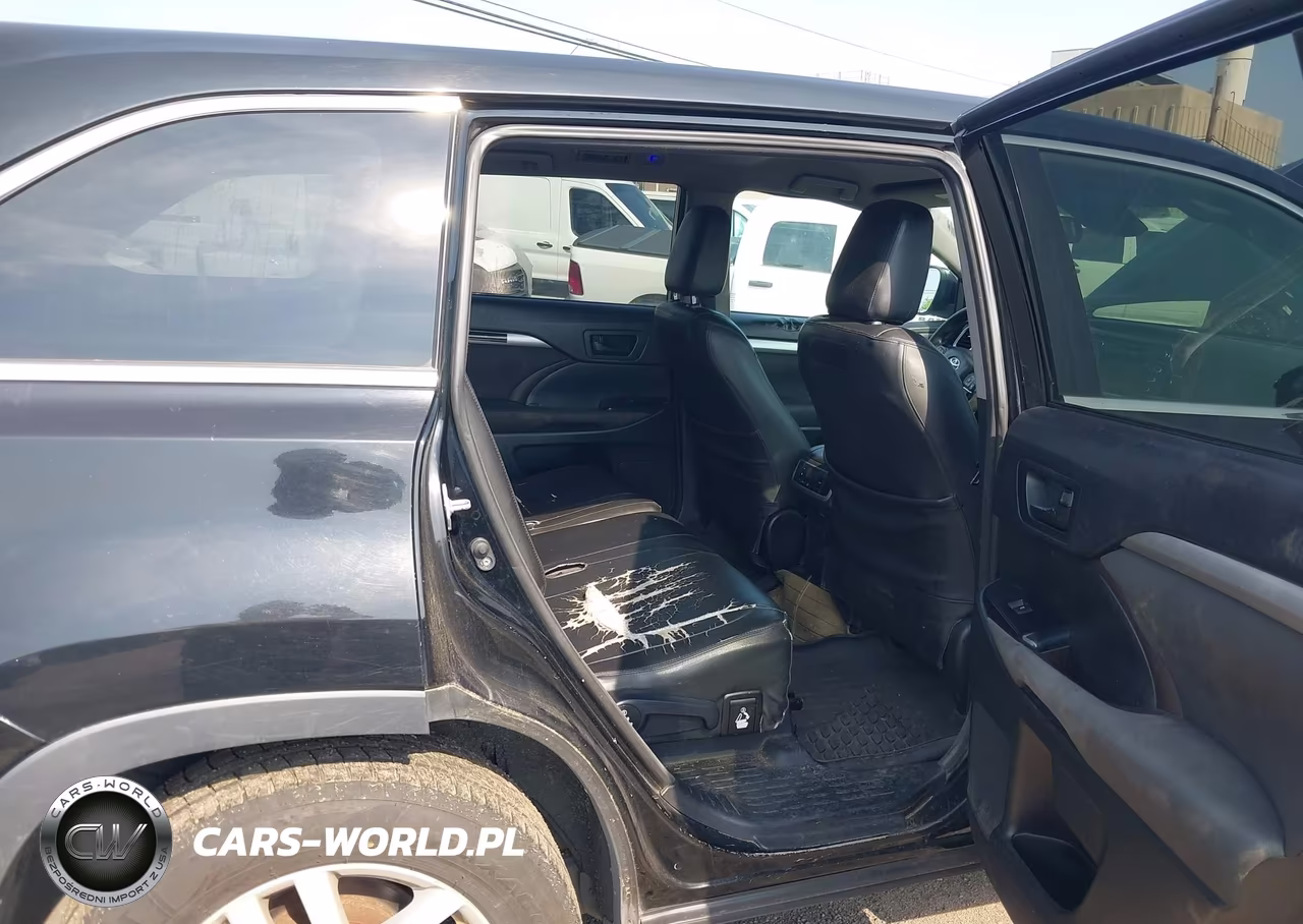 2017 Toyota Highlander Le VIN:5TDBZRFH1HS412050 - 8
