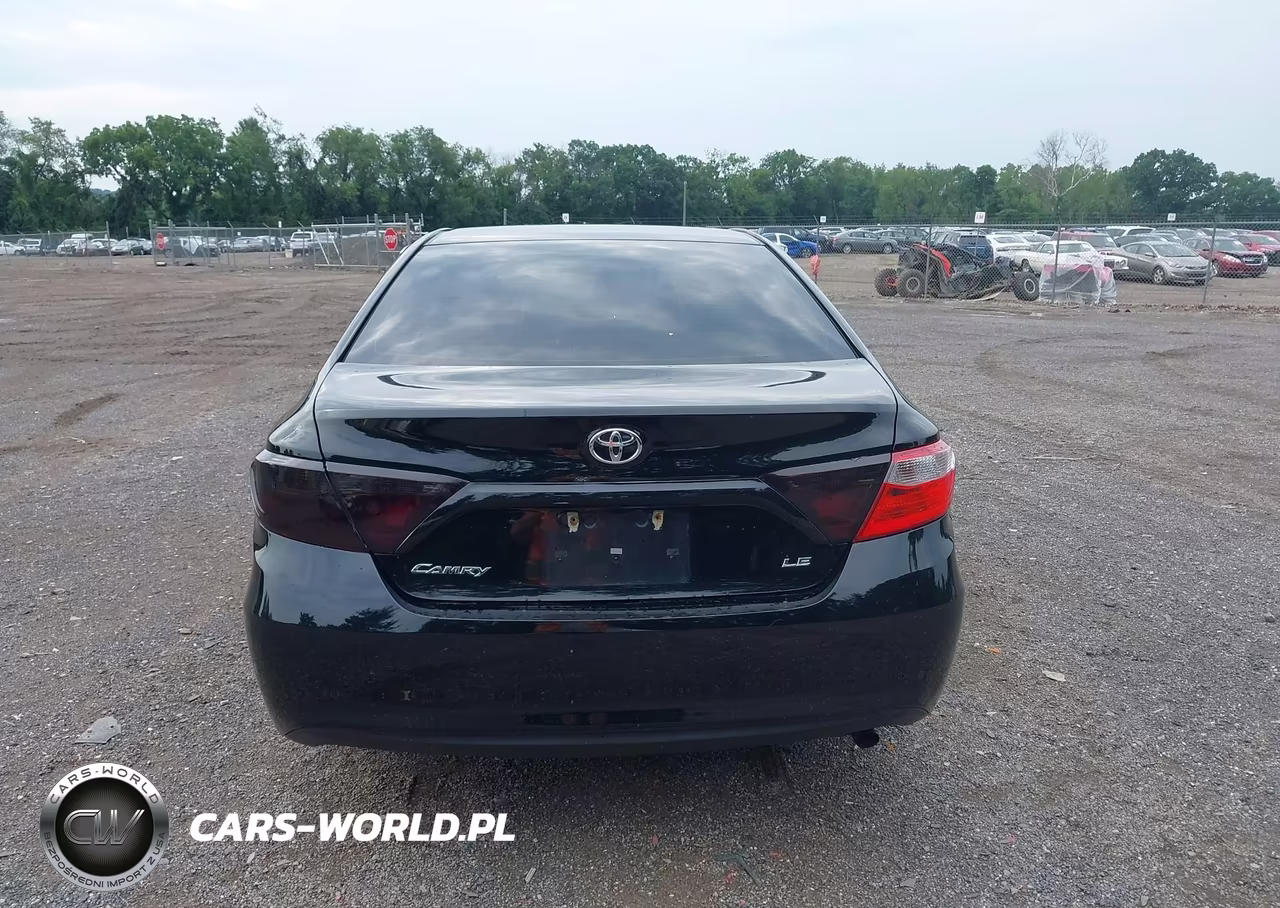 2017 Toyota Camry Le VIN:4T1BF1FK3HU682409 - 16