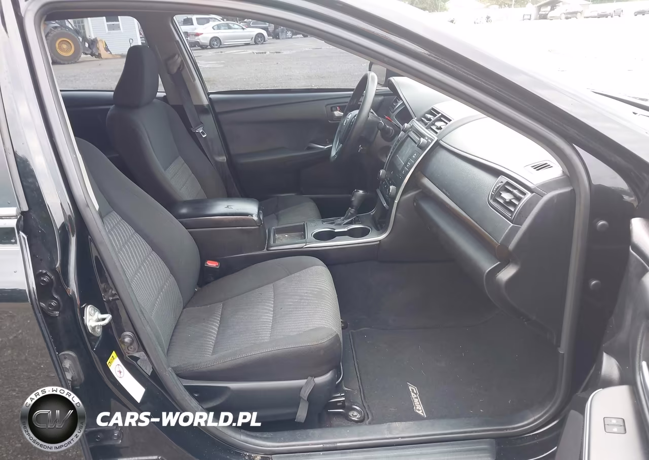 2017 Toyota Camry Le VIN:4T1BF1FK3HU682409 - 5